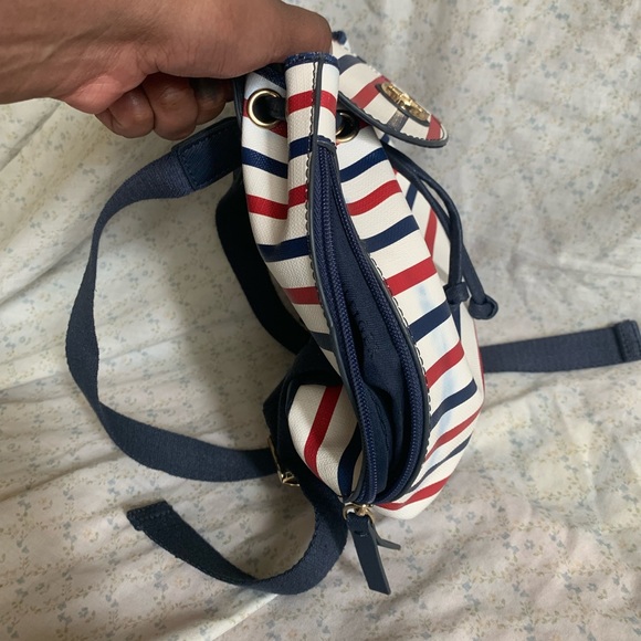 Tommy Hilfiger Backpack - Picture 1 of 4